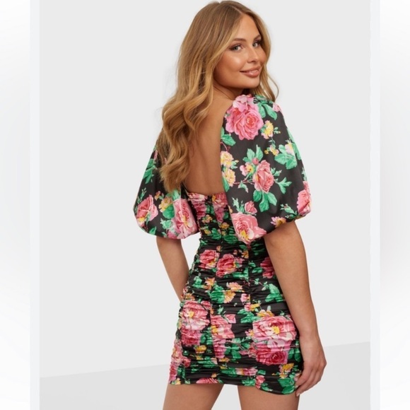 NWT For Love and Lemons Jolie Floral Ruched Puff Sleeve Mini Dress size XS - Picture 3 of 11